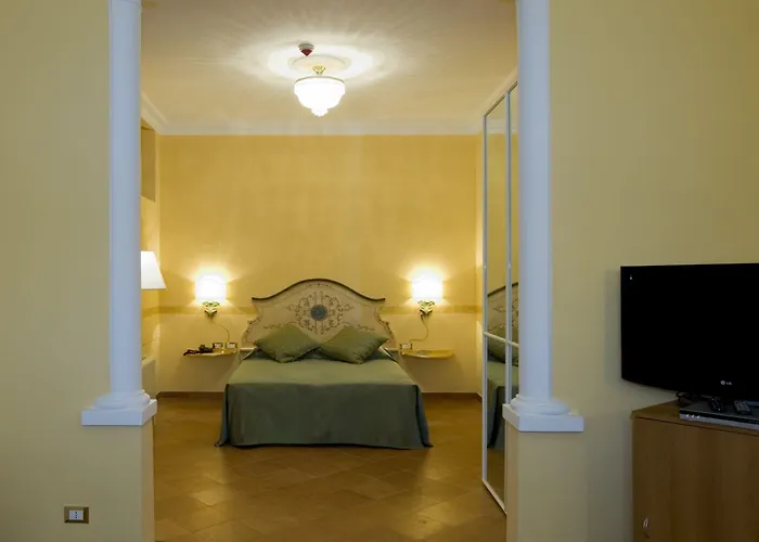 Residenza Gens Julia 4*