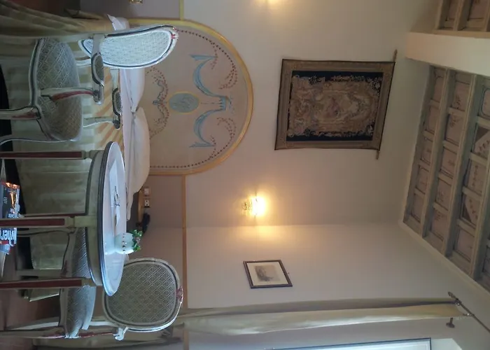 Residenza Gens Julia Oda ve Kahvaltı 4*